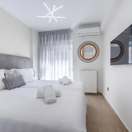 Acropolis Cozy