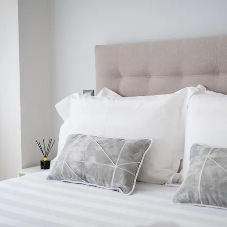 Acropolis Cozy